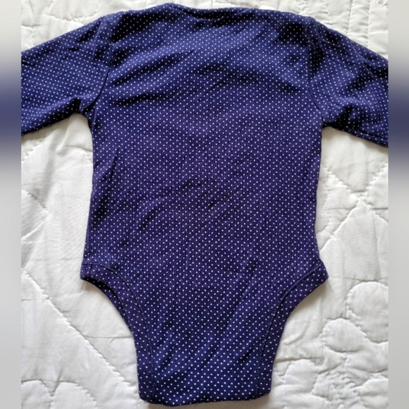 10/$20 ❄️ Old Navy Onesie - Picture 2 of 5